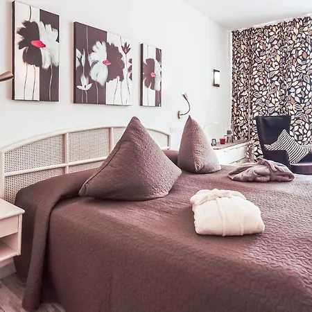 In Puerto De La Cruz With 1 Bedrooms, Wifi And Heated Swimming Pool